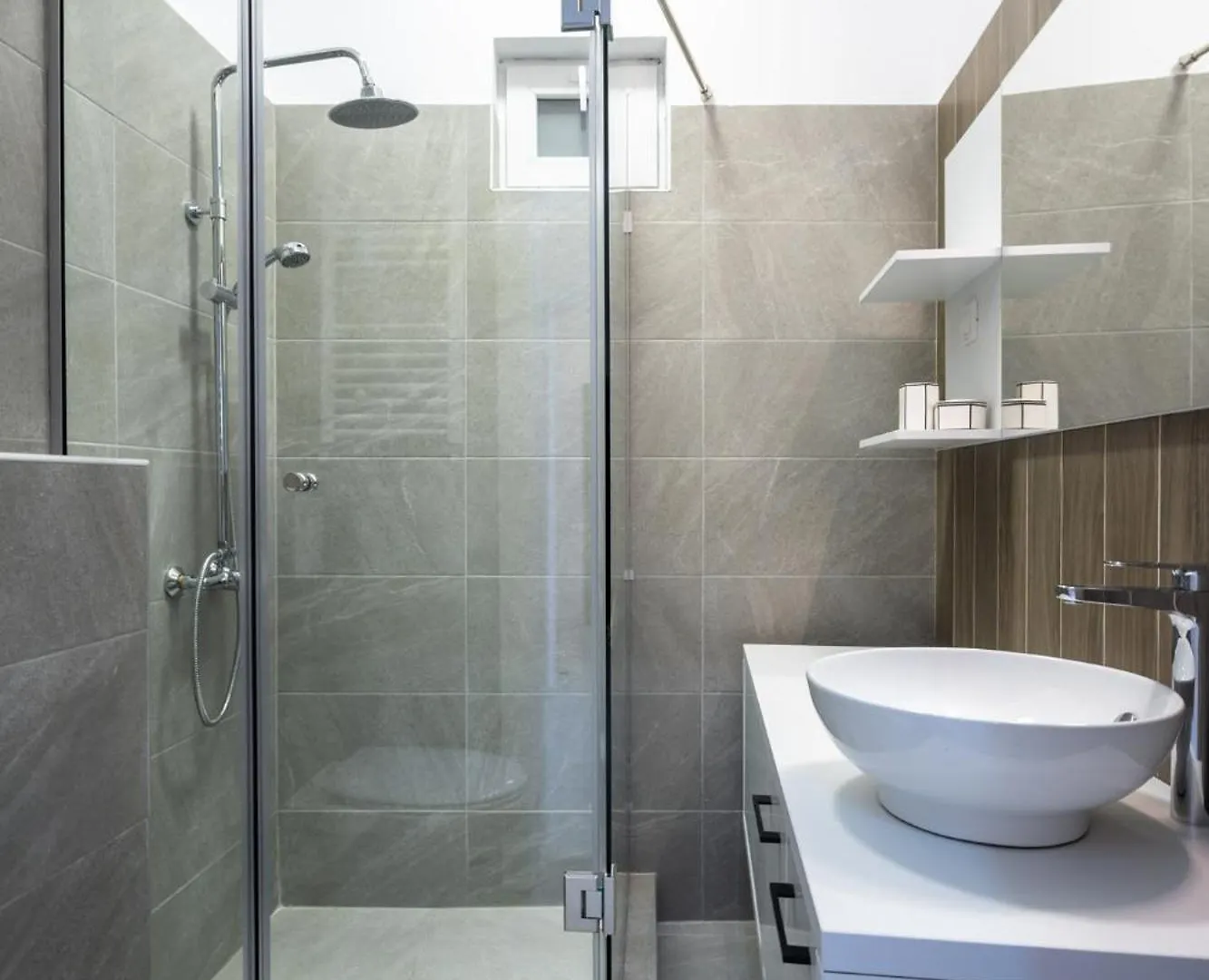 The Loft Luxury Apartments-Near The Park In The City Center Bucureşti 0*,  România