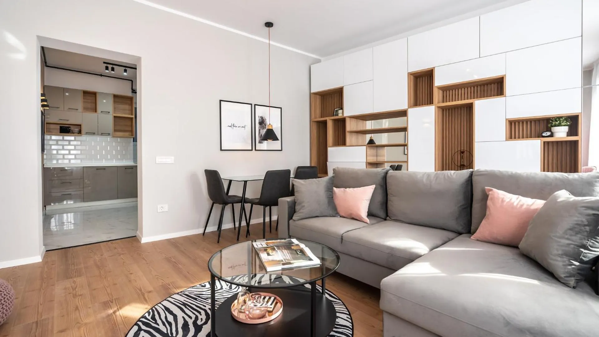 The Loft Luxury Apartments-Near The Park In The City Center Bucureşti 0*,  România