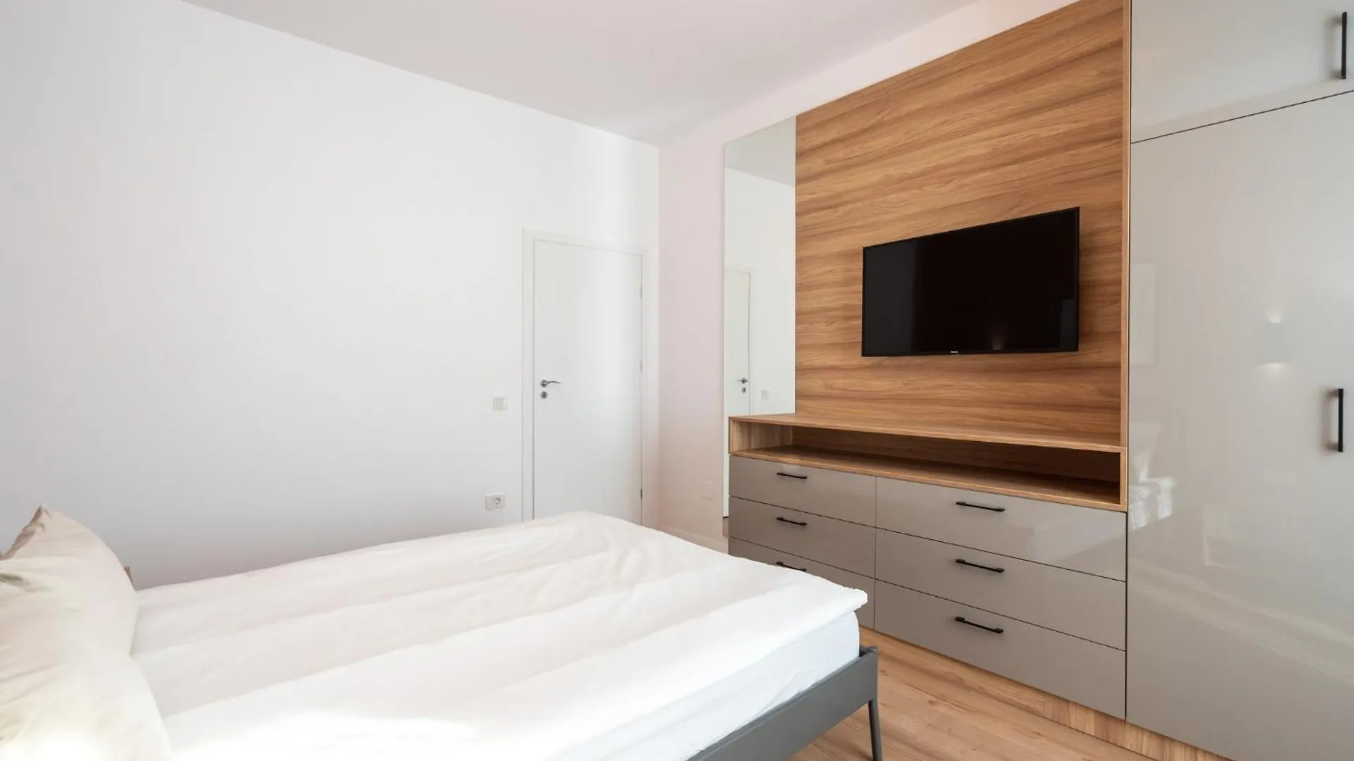 Apartament The Loft Luxury Apartments-Near The Park In The City Center Bucureşti