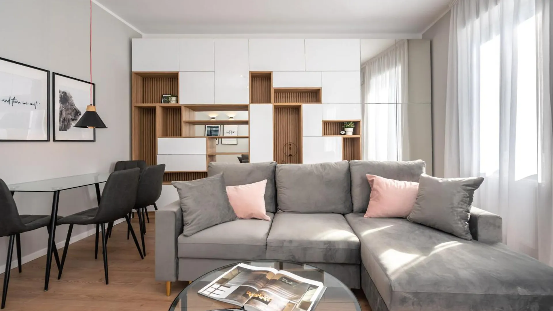 The Loft Luxury Apartments-Near The Park In The City Center Bucureşti 0*,